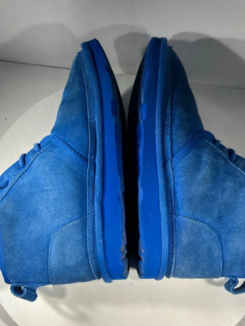 UGG Neumel Boys Big Kids Suede Ankle Chukka Boots Size 4 Royal Blue Lined Shoes